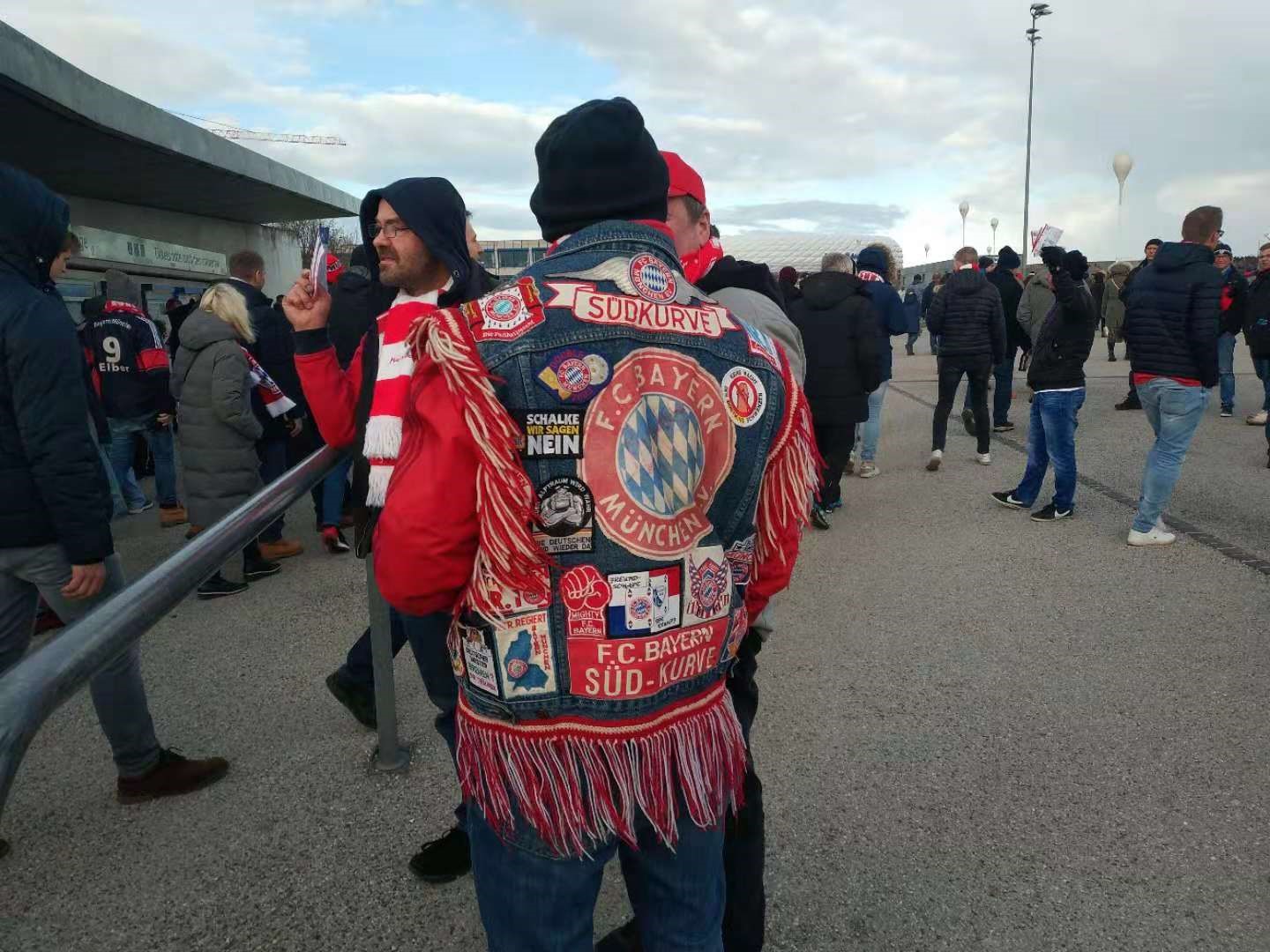 yabo sports-阿扎伦卡官方宣布重要助攻新规，拜仁引发争议！观众掌声雷动-yabo sports